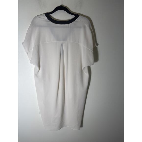 Astr Wite With Black Trim Oversize Top sz L - Picture 3 of 3